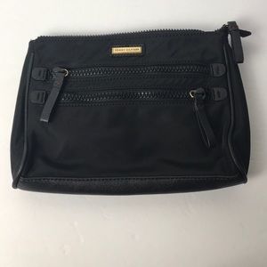 TOMMYHILFIGER  med COSMETIC BAG/CLUTCH TRAVEL BAG